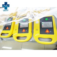 Aed External Defibrillator Desfibrilador AED 7000 Automated External Defibrillator Monitor Medical